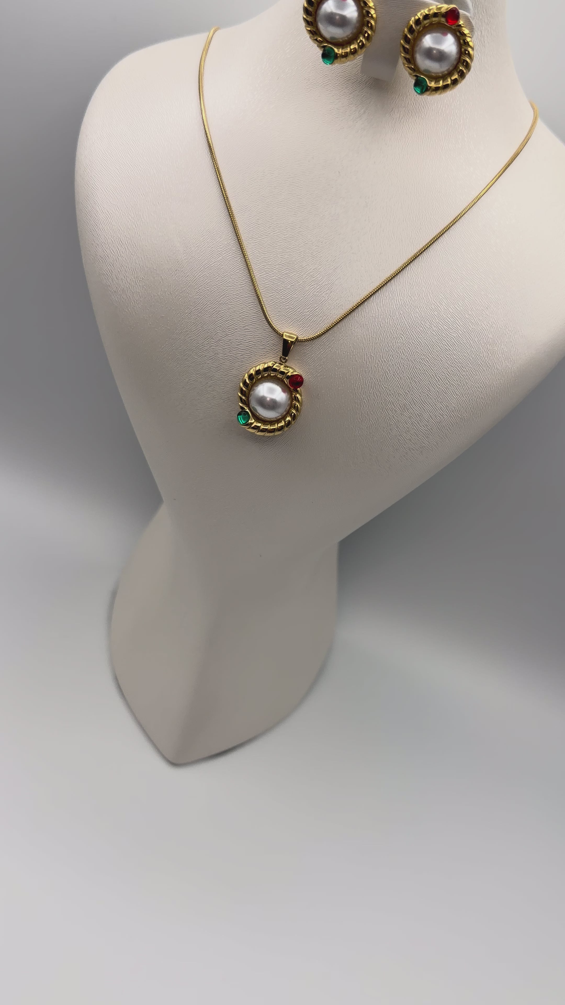 Collier et Boucles D'Oreilles Italien en Acier | Ref: 00159