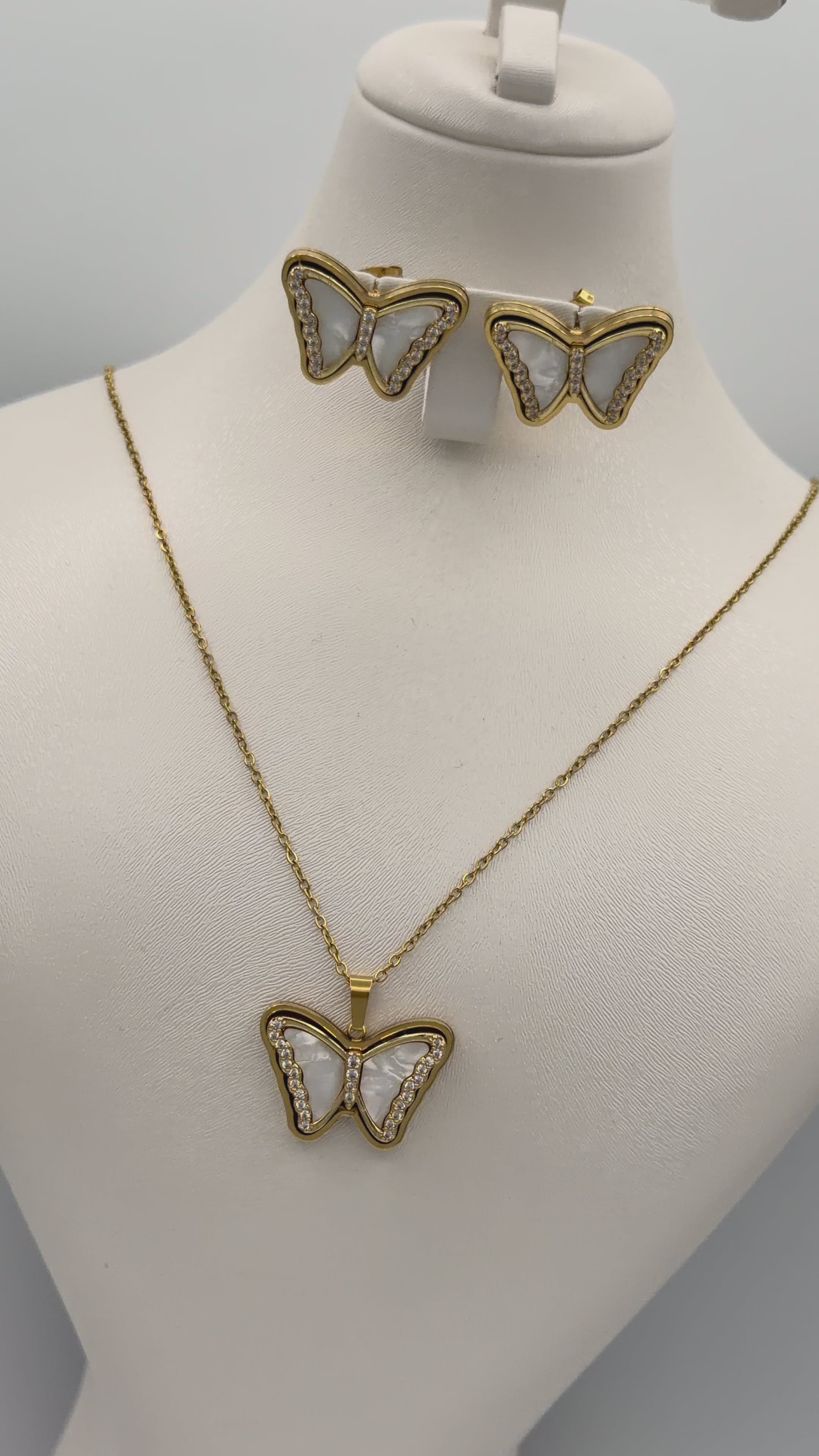 Collier et Boucles D'Oreilles Italien en Acier | Ref: 00151