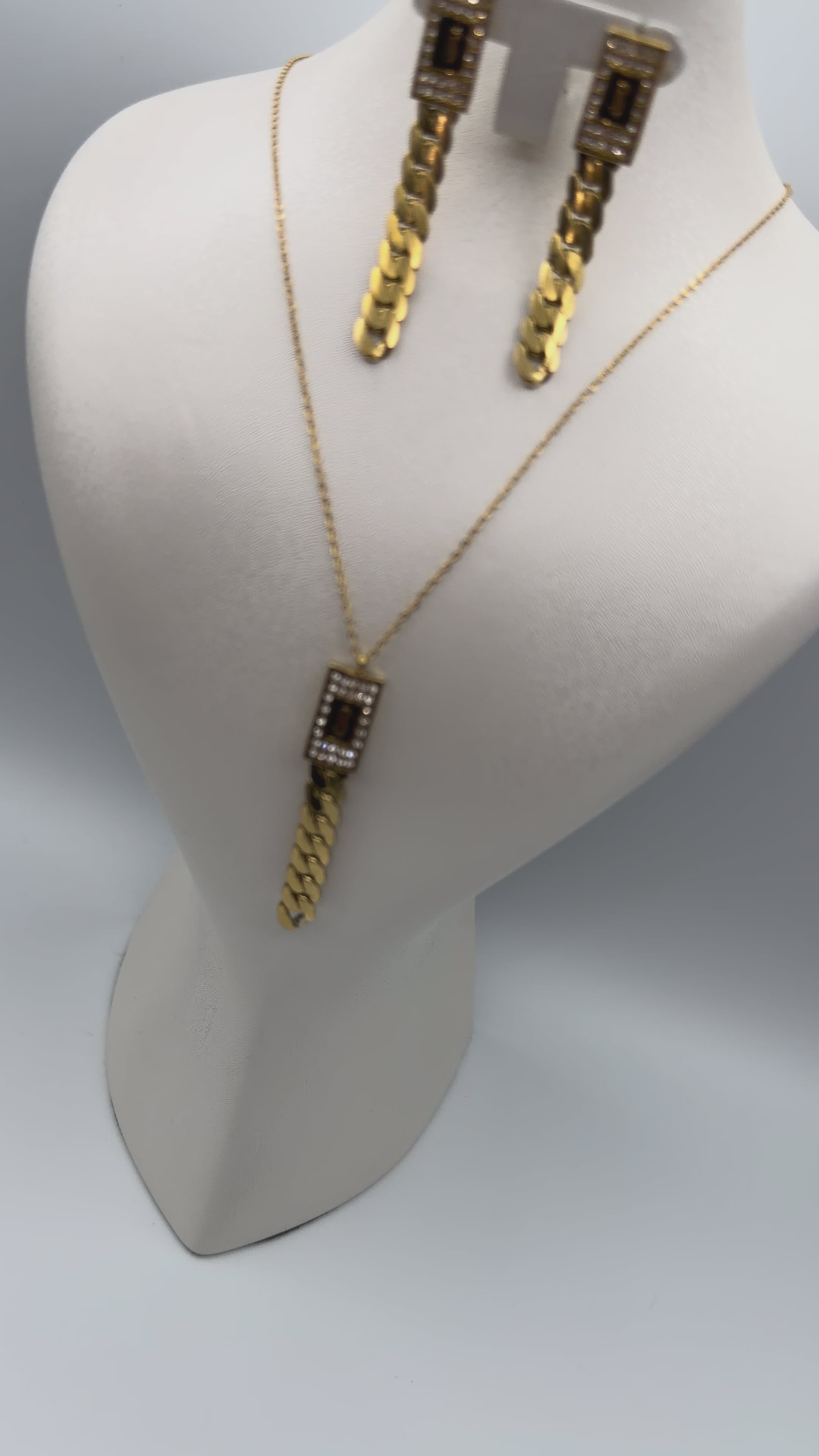 Collier et Boucles D'Oreilles Italien en Acier | Ref: 00165