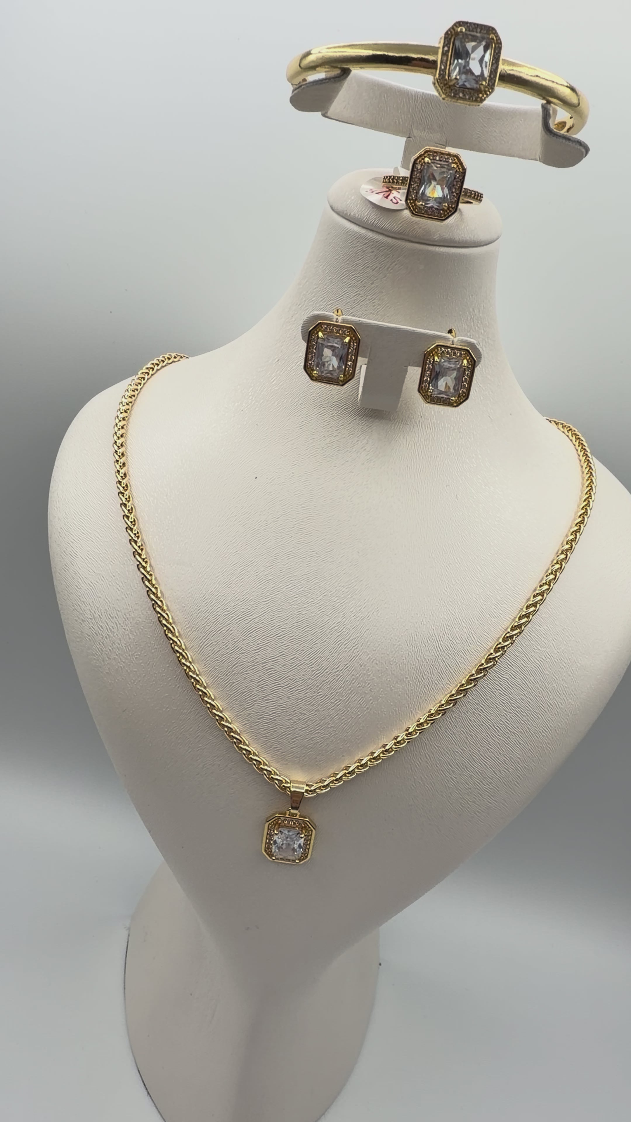 Parure en Plaqué Or | Ref: 00822