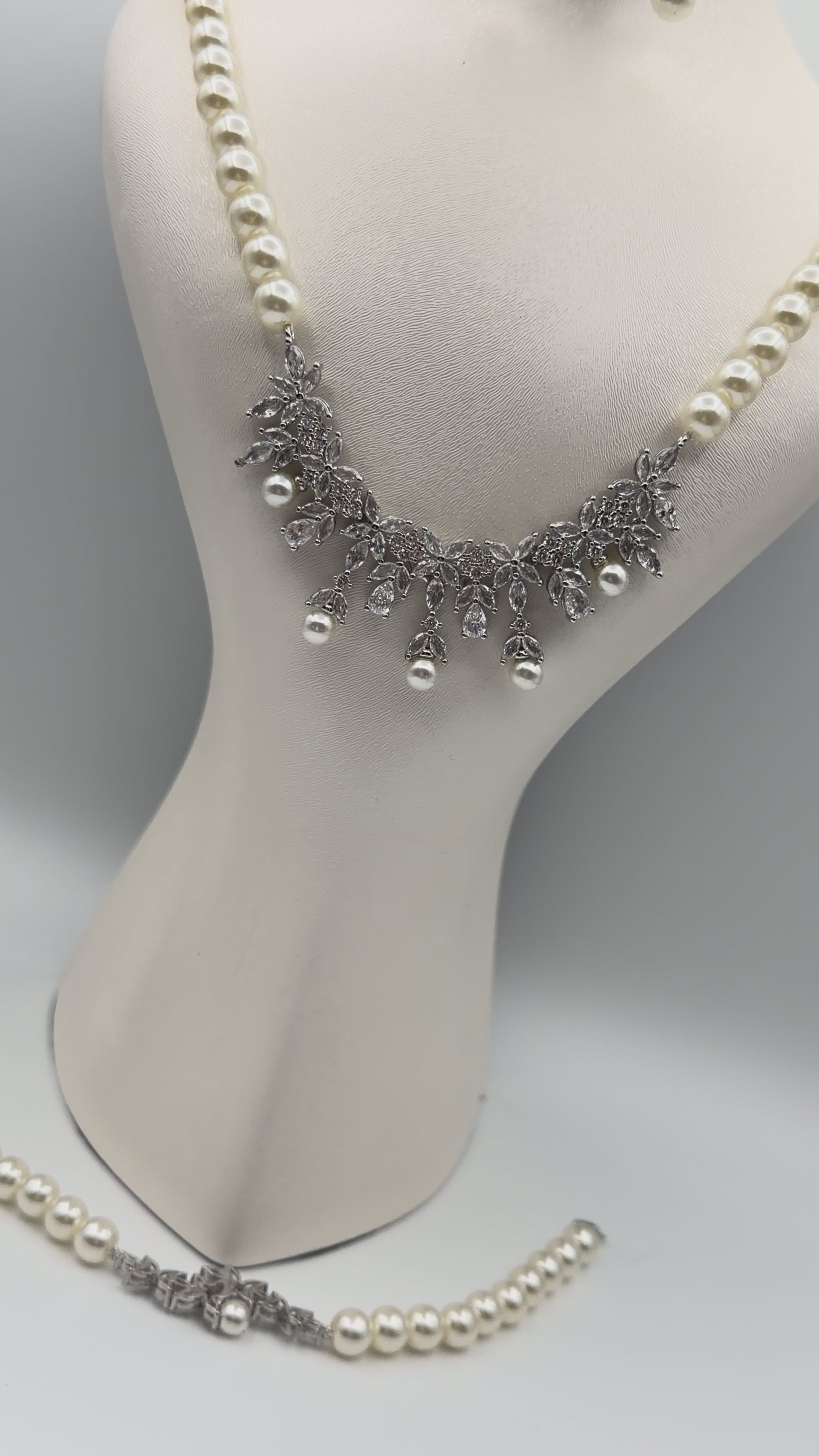 Parure Perle Blanc en Plaqué Or | Ref: 00802