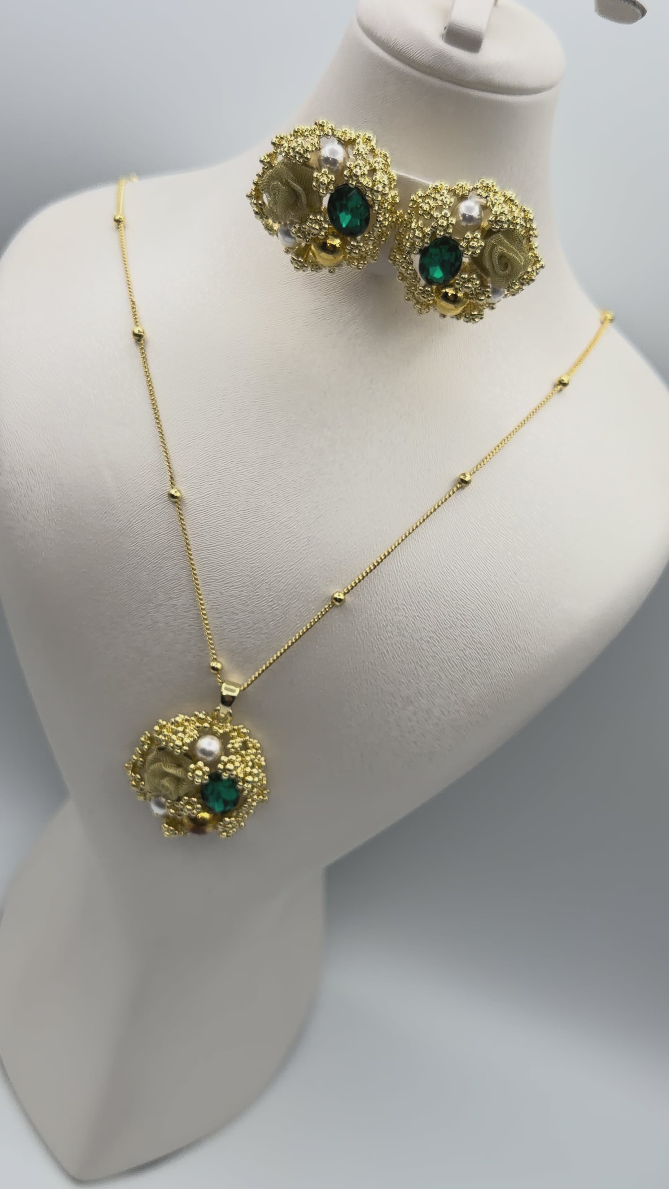 Collier et Boucles D'Oreilles Italien en Acier | Ref: 00162